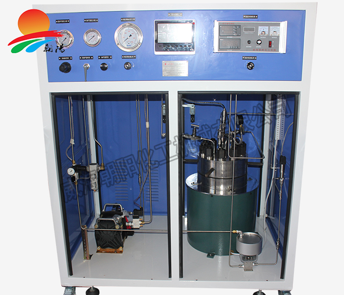高壓反應釜系統(tǒng)柜一體