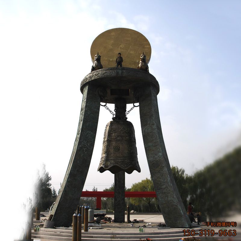城市廣場(chǎng)銅鐘景觀雕塑