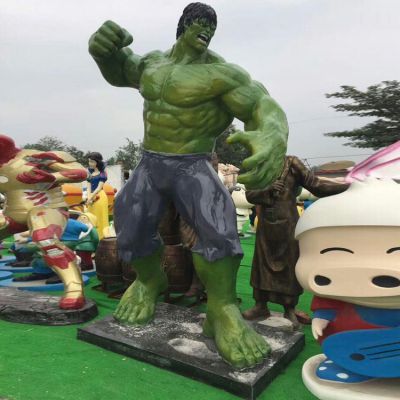 復仇者聯(lián)盟綠巨人雕塑作品圖片大全