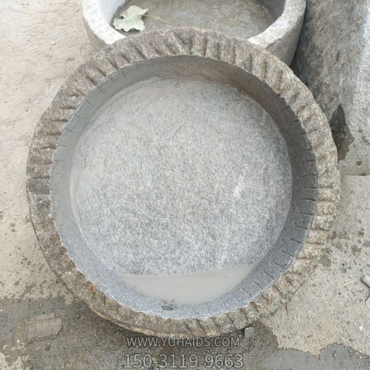 老舊石槽石頭魚(yú)缸花盆石缸水槽庭院陽(yáng)臺(tái)流水景觀(guān)雕塑