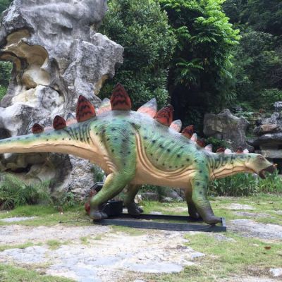 劍齒龍，玻璃鋼仿真恐龍仿生雕塑