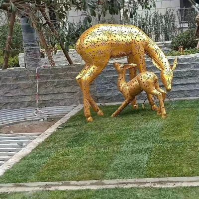 不銹鋼鏤空母子鹿，金色梅花鹿