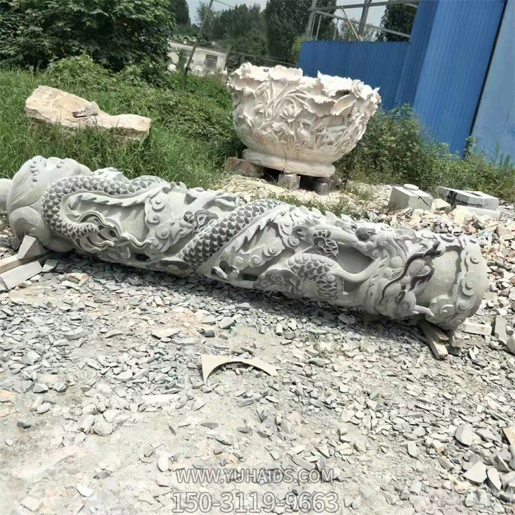 青石龍柱，高浮雕龍紋柱子雕塑