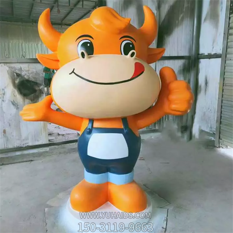 卡通牛犢子，玻璃鋼卡通動物系列美陳擺件雕塑