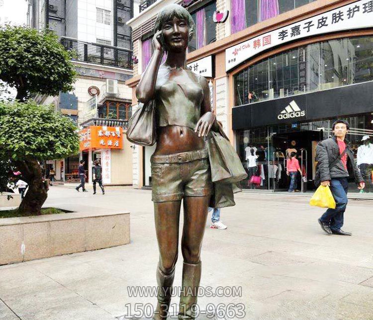 戶(hù)外街道打電話逛街的銅雕女孩雕塑