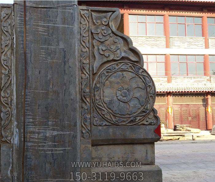 寺院門(mén)口擺放做舊抱鼓石景觀(guān)石雕雕塑