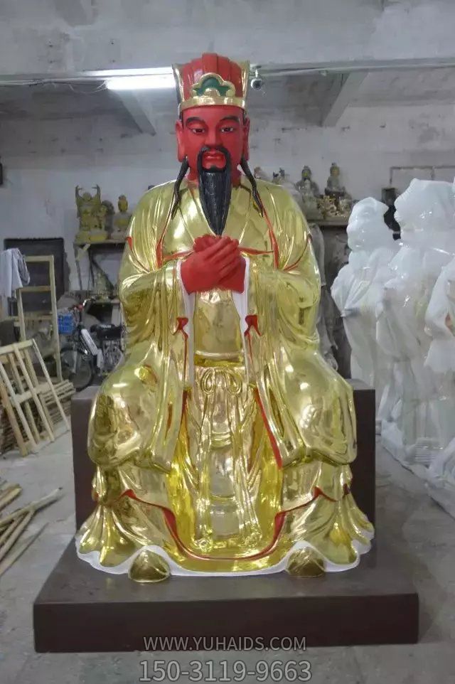 玻璃鋼寺廟供奉神佛城隍爺?shù)袼?>
                                <h2>玻璃鋼寺廟供奉神佛城隍爺?shù)袼?參數(shù)說(shuō)明</h2>
                                                                        <table>
                                      <tr>
                                        <th>產(chǎn)品標(biāo)題</th>
                                        <td>玻璃鋼寺廟供奉神佛城隍爺?shù)袼?/td>
                                      </tr>
                                      <tr>
                                        <th>發(fā)布時(shí)間</th>
                                        <td>2023-06-07 15:34</td>
                                      </tr>
                                      <tr>
                                        <th>價(jià)格</th>
                                        <td><span>電話咨詢</td>
                                      </tr>
                                                                              <tr>
                                          <th>制作材質(zhì)</th>
                                          <td>玻璃鋼</td>
                                        </tr>
                                                                          </table>
                                <h2>玻璃鋼寺廟供奉神佛城隍爺?shù)袼?詳細(xì)說(shuō)明</h2>
                                <p>玉海雕塑是一家綜合性的雕塑公司，擁有多款玻璃鋼寺廟供奉神佛城隍爺?shù)袼苣Ｐ?，可加工定制多種玻璃鋼寺廟供奉神佛城隍爺?shù)袼?，支持材質(zhì)、樣式、風(fēng)格、尺寸大小等方面的調(diào)整修改定制。我們所加工制作的玻璃鋼寺廟供奉神佛城隍爺?shù)袼苜|(zhì)優(yōu)價(jià)廉，遍布全國(guó)多個(gè)省市地區(qū)，想要了解更多案例圖片，請(qǐng)電話或微信咨詢。材質(zhì)、大小、樣式等都可以按需定制，還可根據(jù)您提供給的玻璃鋼寺廟供奉神佛城隍爺?shù)袼軜訄D進(jìn)行制作！如有相關(guān)需求，歡迎致電（微信同號(hào)）：<span>150-3119-9663</span></p>
                                                                <div   class=