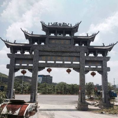 景區(qū)農村村口青石雕刻牌坊