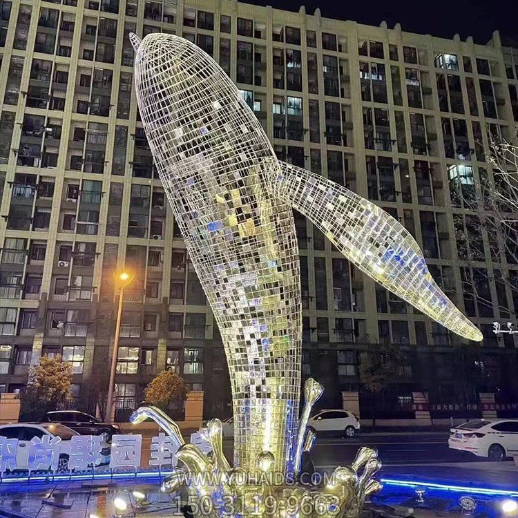 不銹鋼鯨魚，大型鐵藝鏤空網(wǎng)格鯨魚水景裝飾景觀雕塑