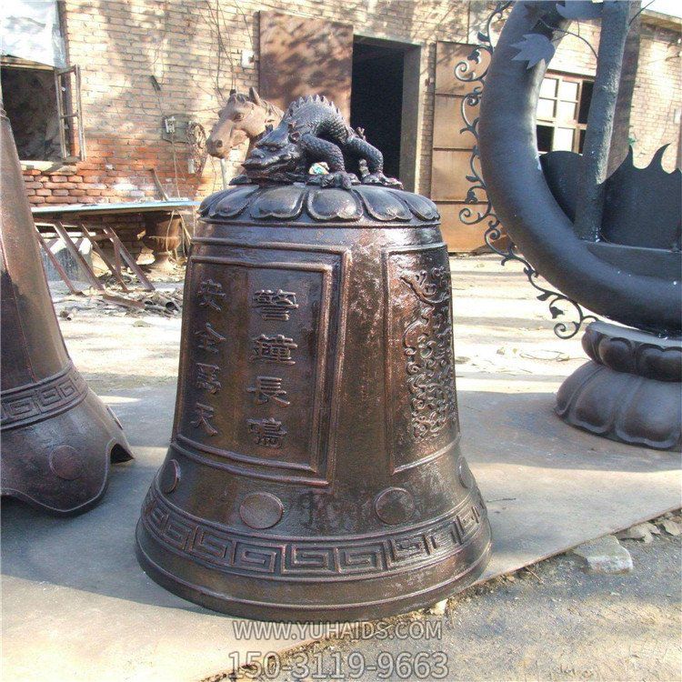 鑄銅鐘，寺廟可敲擊銅質(zhì)吊鐘雕塑