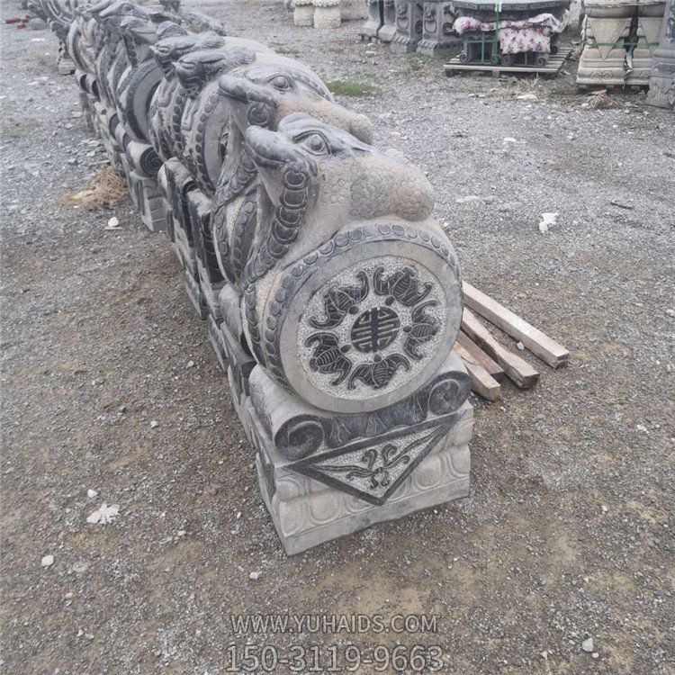 金蟾抱鼓石，青石門(mén)墩雕塑