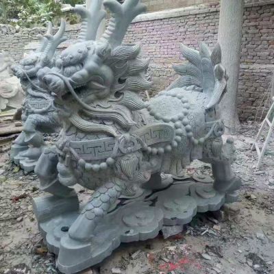 青石麒麟，吉祥神獸石雕