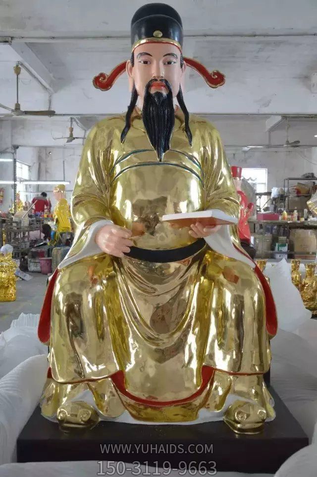 寺廟漆金玻璃鋼神佛城隍爺?shù)袼?>
                                <h2>寺廟漆金玻璃鋼神佛城隍爺?shù)袼?參數(shù)說明</h2>
                                                                        <table>
                                      <tr>
                                        <th>產(chǎn)品標(biāo)題</th>
                                        <td>寺廟漆金玻璃鋼神佛城隍爺?shù)袼?/td>
                                      </tr>
                                      <tr>
                                        <th>發(fā)布時(shí)間</th>
                                        <td>2023-06-07 18:15</td>
                                      </tr>
                                      <tr>
                                        <th>價(jià)格</th>
                                        <td><span>電話咨詢</td>
                                      </tr>
                                                                              <tr>
                                          <th>制作材質(zhì)</th>
                                          <td>玻璃鋼</td>
                                        </tr>
                                                                          </table>
                                <h2>寺廟漆金玻璃鋼神佛城隍爺?shù)袼?詳細(xì)說明</h2>
                                <p>玉海雕塑是一家綜合性的雕塑公司，擁有多款寺廟漆金玻璃鋼神佛城隍爺?shù)袼苣Ｐ停杉庸ざㄖ贫喾N寺廟漆金玻璃鋼神佛城隍爺?shù)袼?，支持材質(zhì)、樣式、風(fēng)格、尺寸大小等方面的調(diào)整修改定制。我們所加工制作的寺廟漆金玻璃鋼神佛城隍爺?shù)袼苜|(zhì)優(yōu)價(jià)廉，遍布全國多個(gè)省市地區(qū)，想要了解更多案例圖片，請(qǐng)電話或微信咨詢。材質(zhì)、大小、樣式等都可以按需定制，還可根據(jù)您提供給的寺廟漆金玻璃鋼神佛城隍爺?shù)袼軜訄D進(jìn)行制作！如有相關(guān)需求，歡迎致電（微信同號(hào)）：<span>150-3119-9663</span></p>
                                                                <div   class=