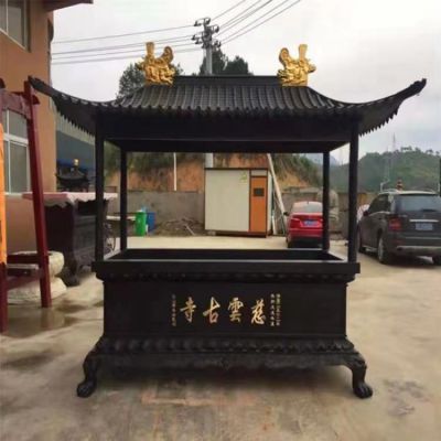 銅雕焚香爐，寺廟帶頂方形香爐