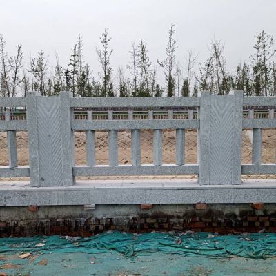 城市河道邊裝飾大理石雕刻防護欄桿；欄板