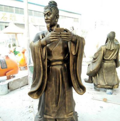 校園擺放軍事家劉關張?zhí)覉@三結(jié)義玻璃鋼噴漆雕塑
