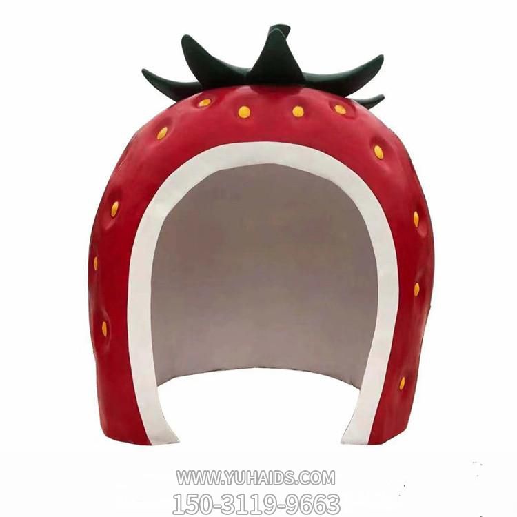 草莓房子，玻璃鋼卡通房屋雕塑