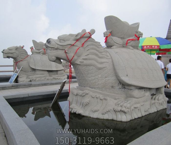 景區(qū)擺放的身上背著元寶的砂石石雕創(chuàng)意龍龜?shù)袼?>
                                <h2>景區(qū)擺放的身上背著元寶的砂石石雕創(chuàng)意龍龜?shù)袼?參數(shù)說明</h2>
                                                                        <table>
                                      <tr>
                                        <th>產(chǎn)品標(biāo)題</th>
                                        <td>景區(qū)擺放的身上背著元寶的砂石石雕創(chuàng)意龍龜?shù)袼?/td>
                                      </tr>
                                      <tr>
                                        <th>發(fā)布時(shí)間</th>
                                        <td>2023-06-08 13:57</td>
                                      </tr>
                                      <tr>
                                        <th>價(jià)格</th>
                                        <td><span>電話咨詢</td>
                                      </tr>
                                                                              <tr>
                                          <th>雕刻內(nèi)容</th>
                                          <td>龍、龍龜</td>
                                        </tr>
                                                                              <tr>
                                          <th>制作材質(zhì)</th>
                                          <td>石雕</td>
                                        </tr>
                                                                          </table>
                                <h2>景區(qū)擺放的身上背著元寶的砂石石雕創(chuàng)意龍龜?shù)袼?詳細(xì)說明</h2>
                                <p>玉海雕塑是一家綜合性的雕塑公司，擁有多款景區(qū)擺放的身上背著元寶的砂石石雕創(chuàng)意龍龜?shù)袼苣Ｐ?，可加工定制多種景區(qū)擺放的身上背著元寶的砂石石雕創(chuàng)意龍龜?shù)袼?，支持材質(zhì)、樣式、風(fēng)格、尺寸大小等方面的調(diào)整修改定制。我們所加工制作的景區(qū)擺放的身上背著元寶的砂石石雕創(chuàng)意龍龜?shù)袼苜|(zhì)優(yōu)價(jià)廉，遍布全國多個(gè)省市地區(qū)，想要了解更多案例圖片，請電話或微信咨詢。材質(zhì)、大小、樣式等都可以按需定制，還可根據(jù)您提供給的景區(qū)擺放的身上背著元寶的砂石石雕創(chuàng)意龍龜?shù)袼軜訄D進(jìn)行制作！如有相關(guān)需求，歡迎致電（微信同號）：<span>150-3119-9663</span></p>
                                                                <div   class=