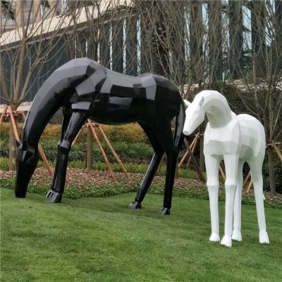 玻璃鋼馬兒，抽象塊面馬雕塑，黑白兩色，可改色